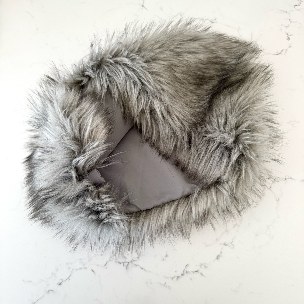 Loft Faux Fur Scarf